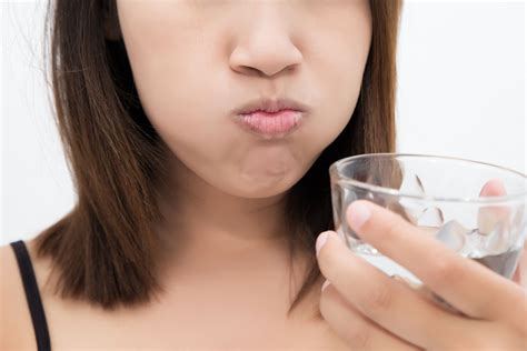 does salt water rinse help burning mouth syndrome|how to treat burning mouth syndrome.